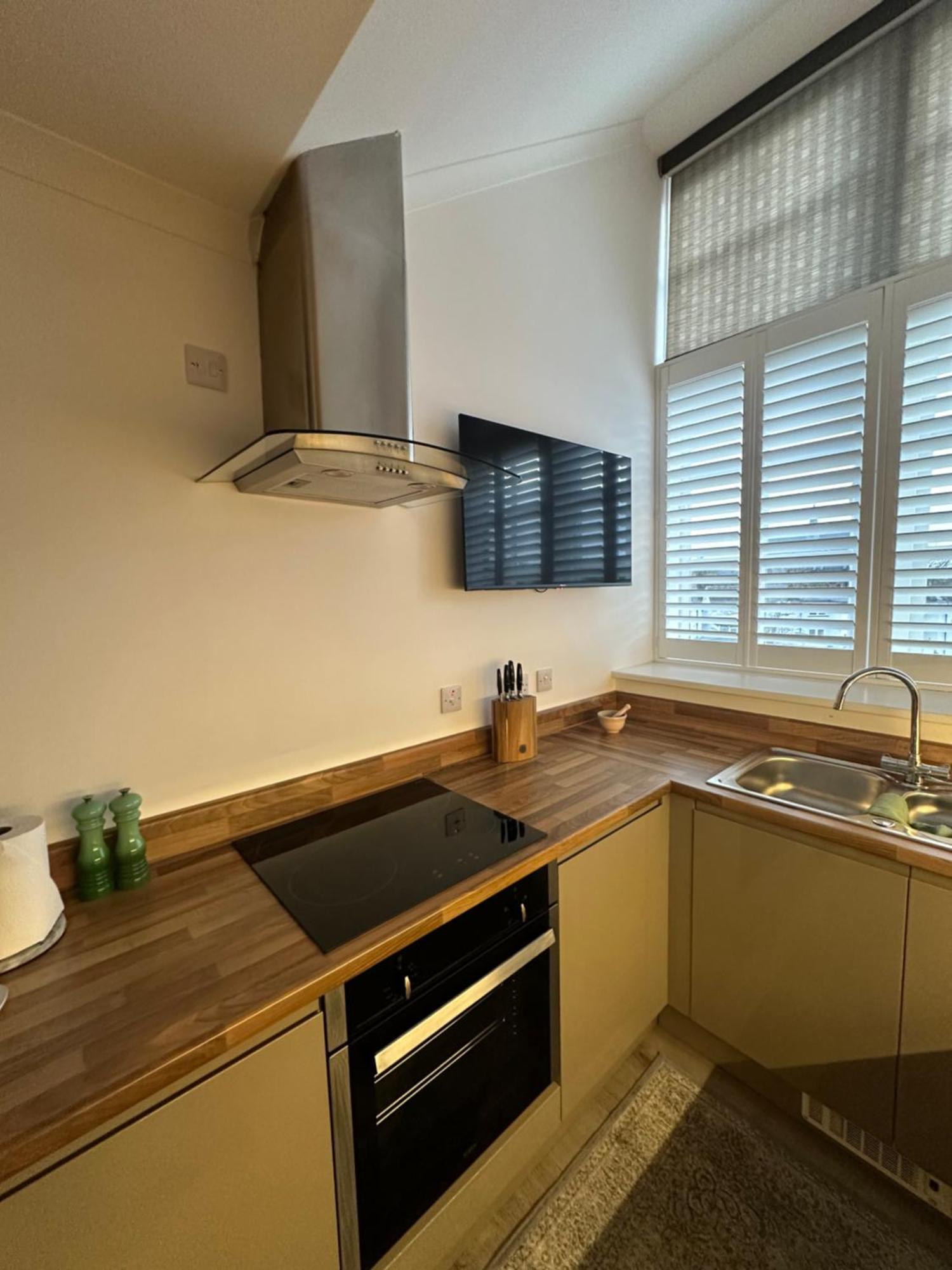 Luxury Moffat Apartment - High End Furnishing Exterior photo
